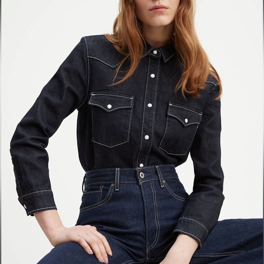 Levi's SHRUNKEN DENIM SHIRT NWT Size Medium